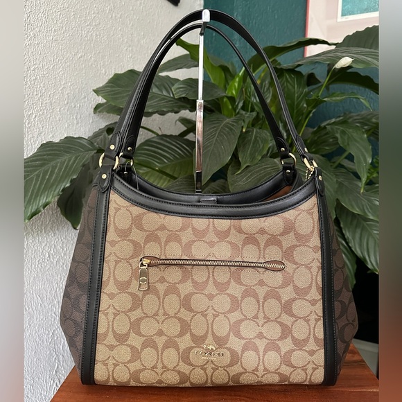 NWT - COACH Kristy Shoulder Bag In Colorblock Signature Canvas - C6831 - $498 - Picture 2 of 16